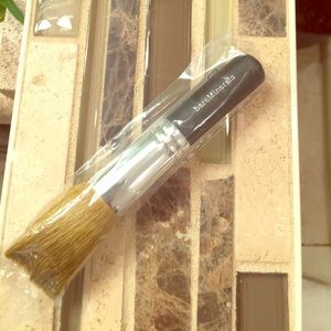 BareMinerals Flawless brush